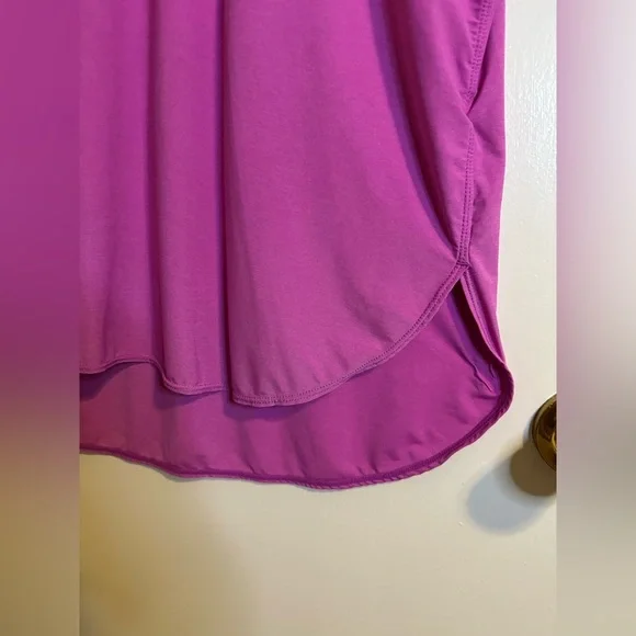 Lightweight Women's Pink Athletic Top - Picture 2 of 5